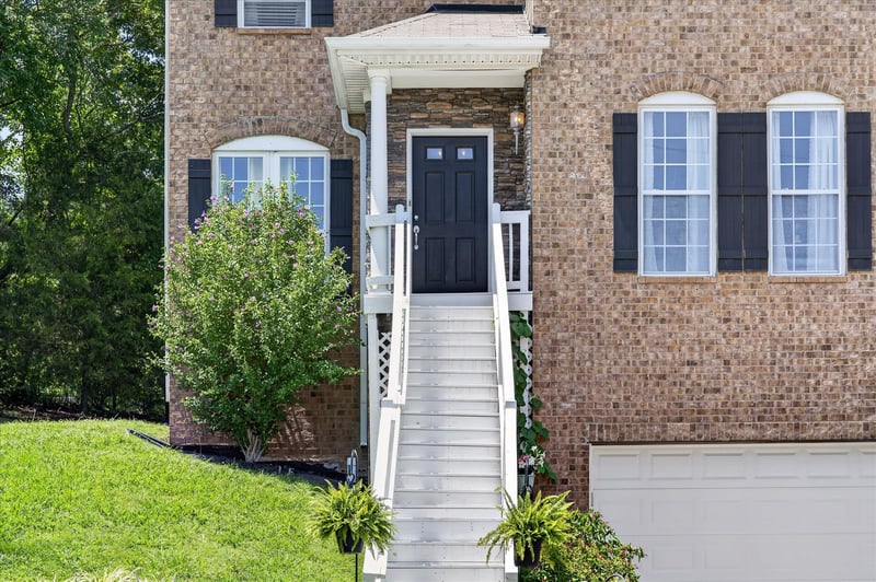 2040 Harvest Ln, Nashville, TN 37218