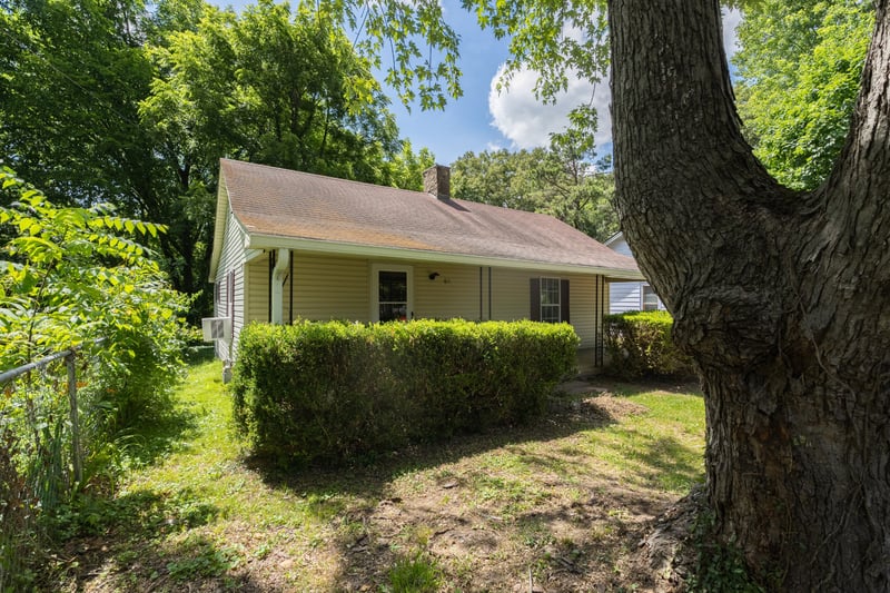 611 Smith St, Springfield, TN 37172