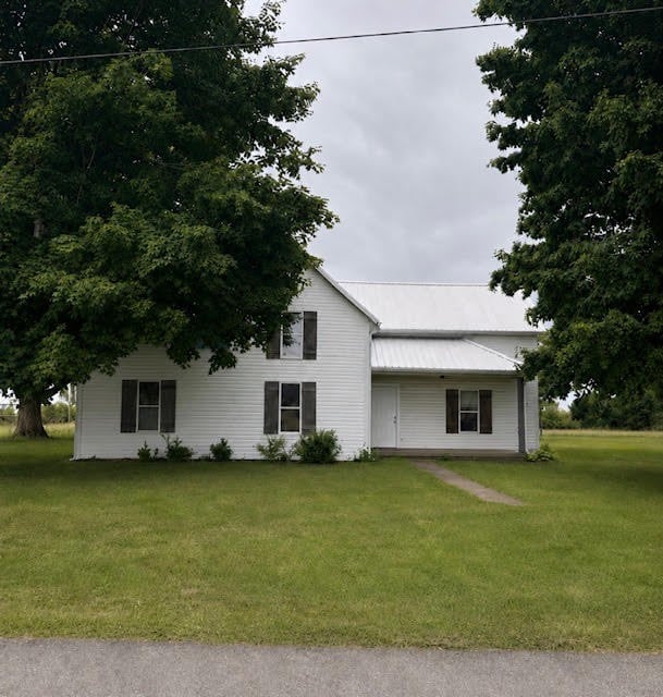 301 Bob Perry Rd, Bethpage, TN 37022