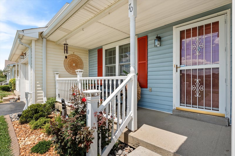 70 Rolling Meadows Dr, Goodlettsville, TN 37072