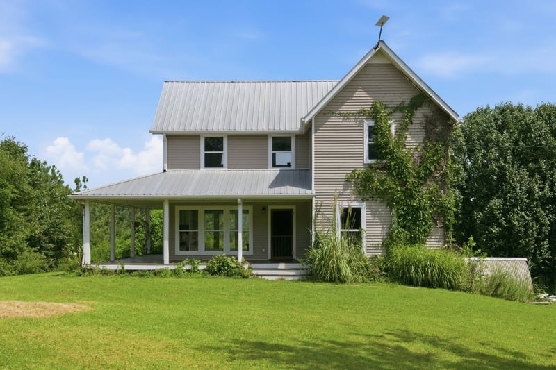 1255 Moss Branch Rd, Bon Aqua, TN 37025