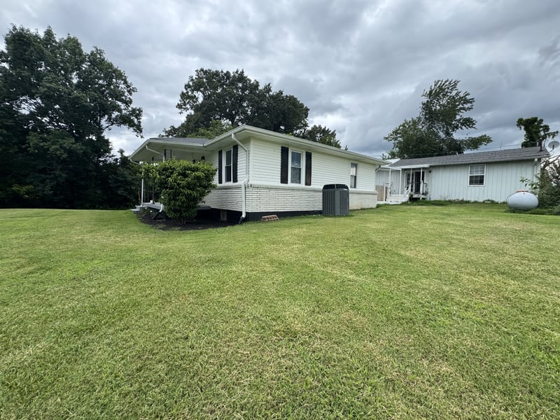 205 Williams Rd, Westmoreland, TN 37186