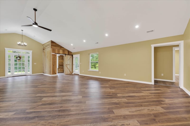776 Norris Hollow Rd, Vanleer, TN 37181