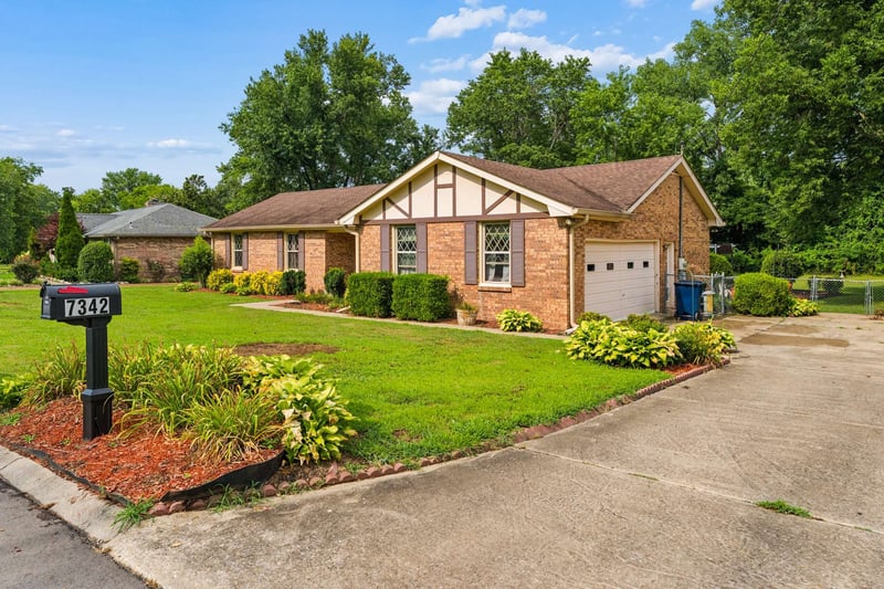 7342 Rolling River Pkwy, Nashville, TN 37221