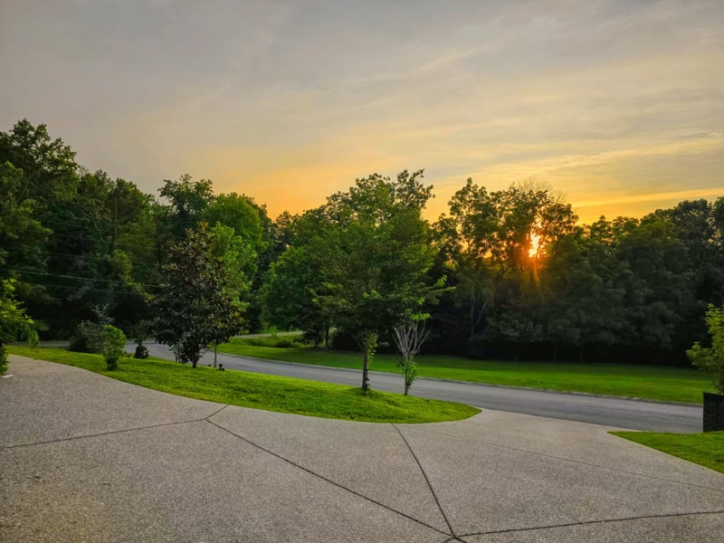 104 Yates Dr, Bon Aqua, TN 37025