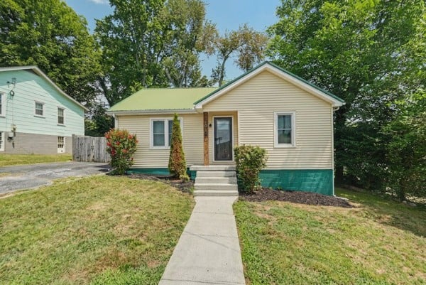 401 College Ave, Carthage, TN 37030