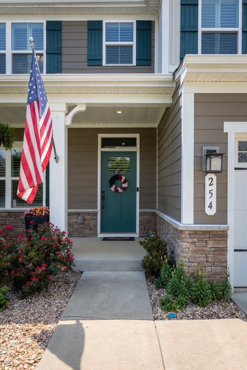 254 Grassy Glen Dr, Gallatin, TN 37066