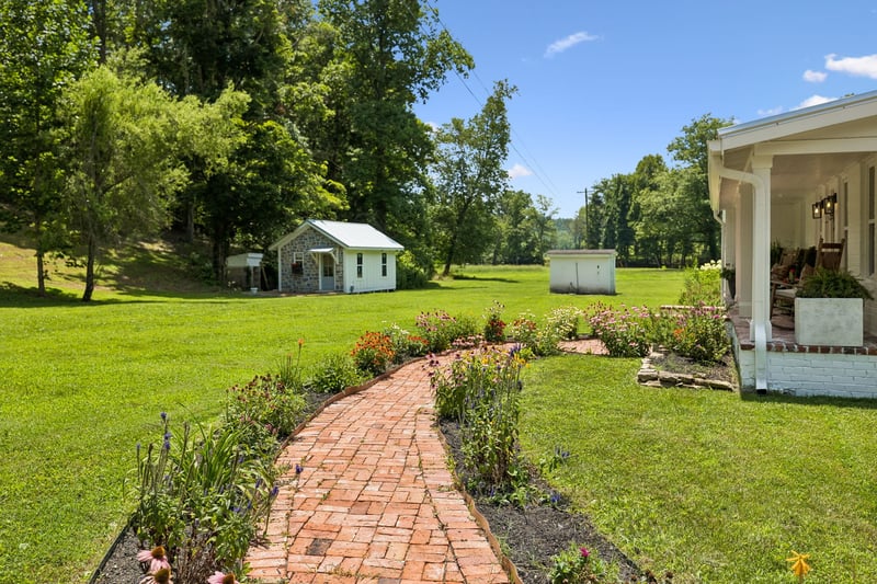 8188 Shoals Branch Rd, Primm Springs, TN 38476
