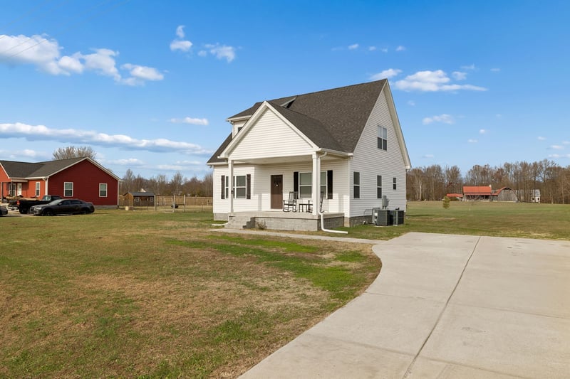 137 Mount Vernon Church Rd, Bethpage, TN 37022