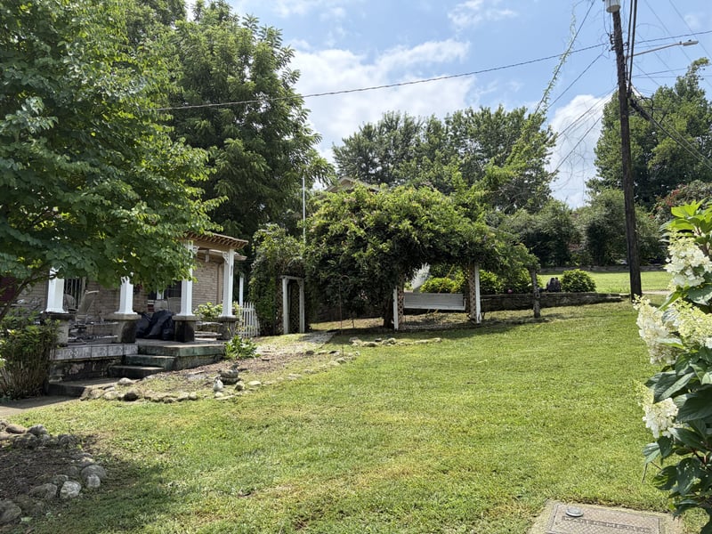 4720 Mcbride Rd, Antioch, TN 37013