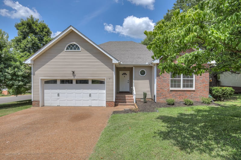 514 Rhodes Cir, Gallatin, TN 37066