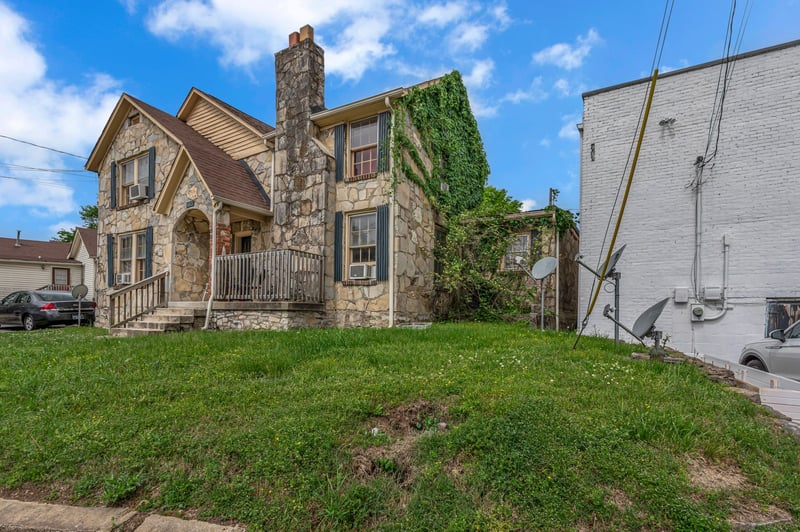 1405 Highland Ave, Columbia, TN 38401