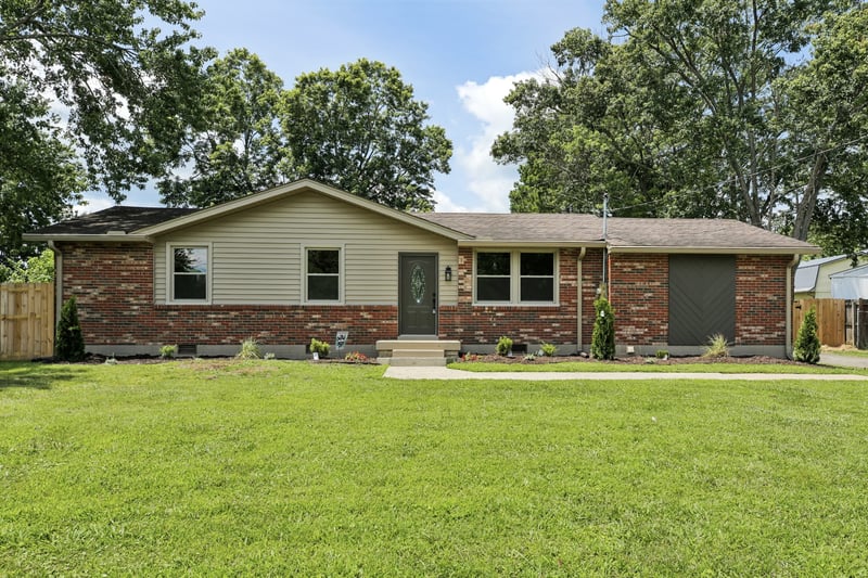 2108 Lynwood Dr, Greenbrier, TN 37073