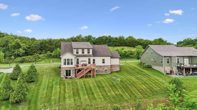 7016 Crimson Leaf Ln, College Grove, TN 37046