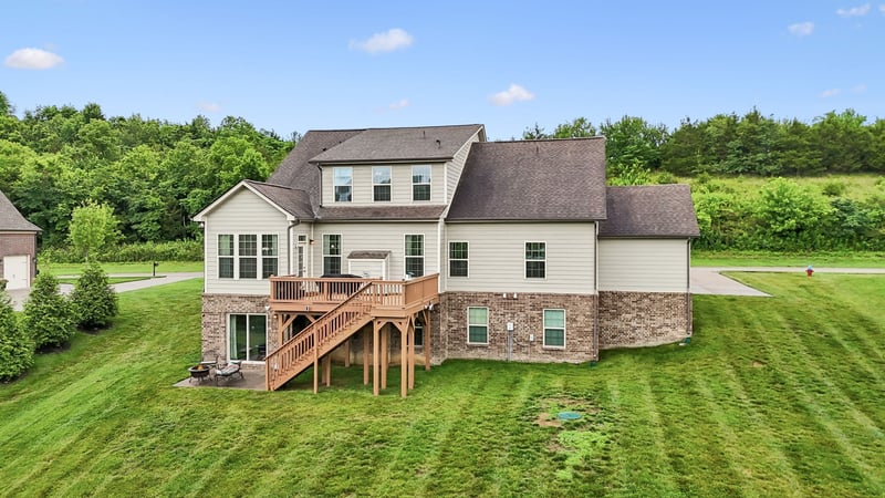7016 Crimson Leaf Ln, College Grove, TN 37046
