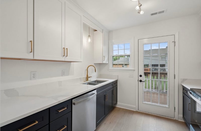 225 Ellington Pl, Madison, TN 37115