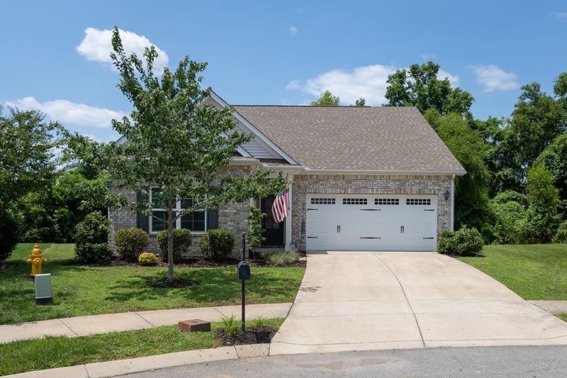 1374 Coates Ln, Gallatin, TN 37066