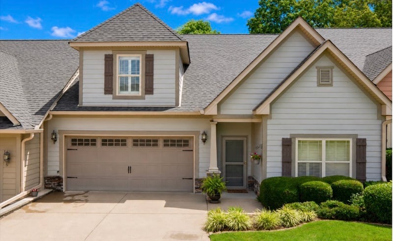 203 Lake Villa Ct, Dickson, TN 37055