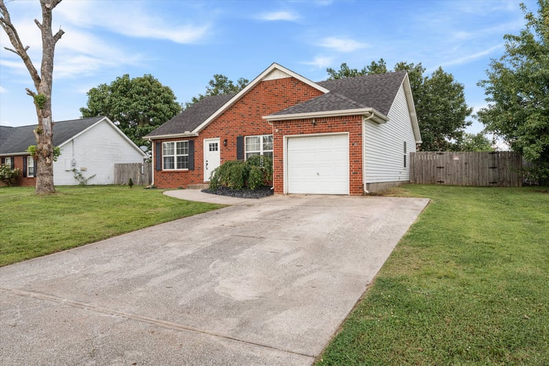 416 Barking Dr, Smyrna, TN 37167