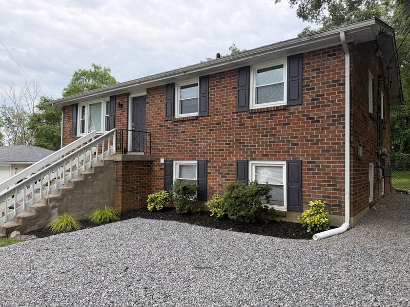 634 Anderson Ln, Madison, TN 37115