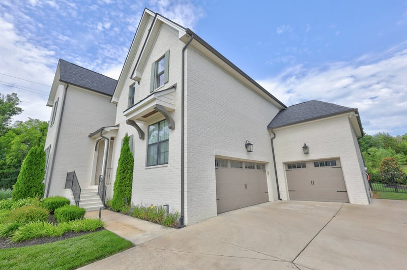 7100 Neills Branch Dr, College Grove, TN 37046