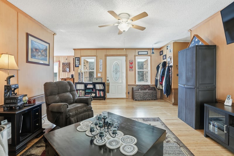 275 Lakeside Dr, Carthage, TN 37030