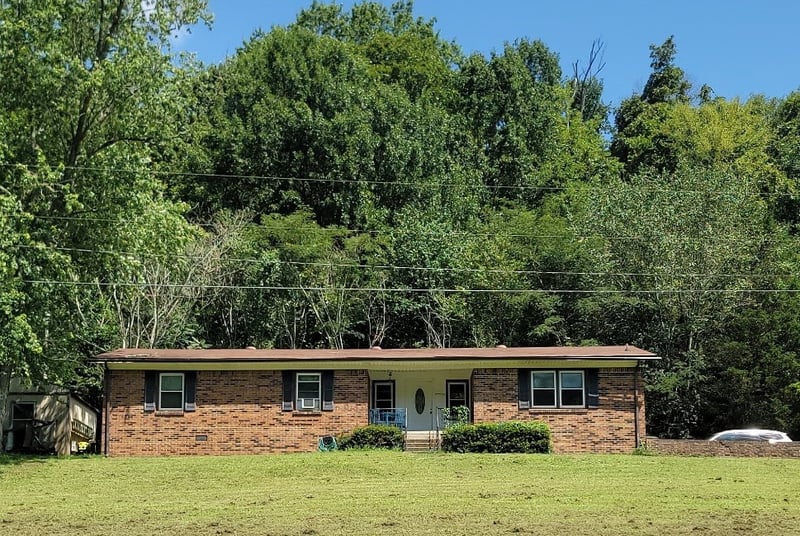 275 Lakeside Dr, Carthage, TN 37030