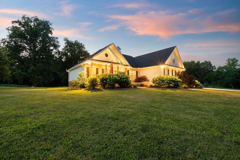 2711 Ernest Hawkins Rd, Columbia, TN 38401