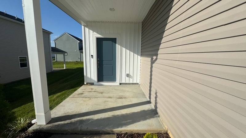 3284 Barrel Oak Ps, Columbia, TN 38401