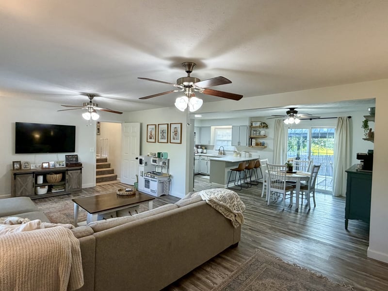 1119 Belvedere Dr, Gallatin, TN 37066