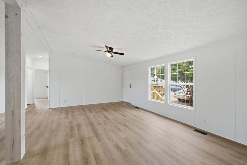 125 Oceanfront Cir, Antioch, TN 37013