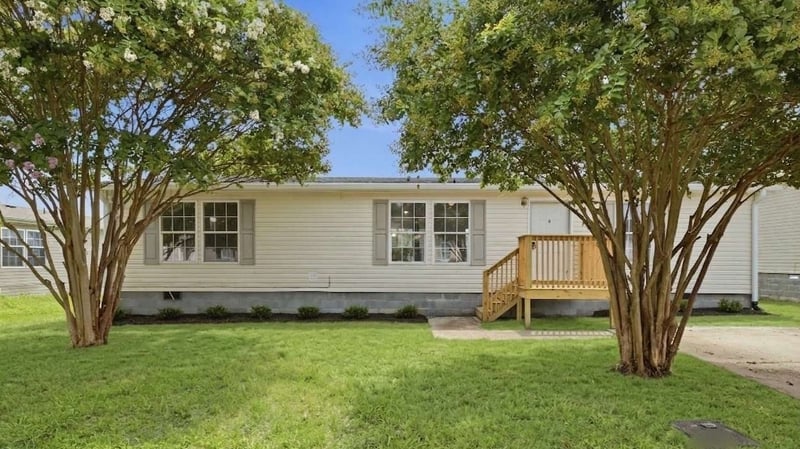 125 Oceanfront Cir, Antioch, TN 37013