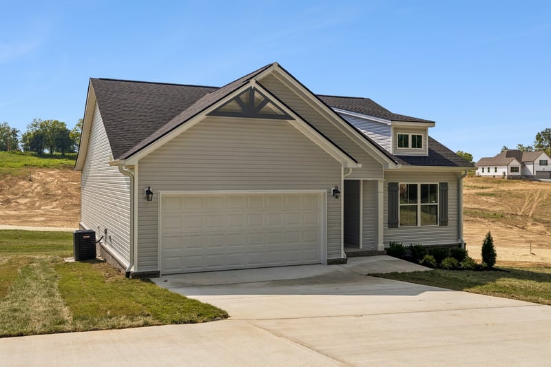 7982 Gideon Rd, Greenbrier, TN 37073