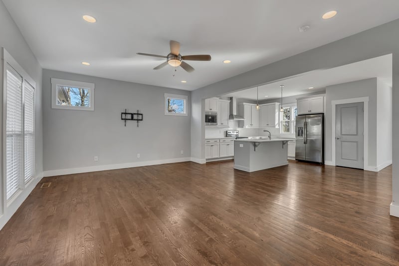 702B Waco Dr, Nashville, TN 37209