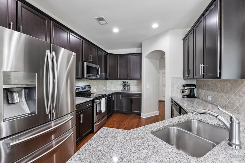 1413 Woodside Dr, Lebanon, TN 37087