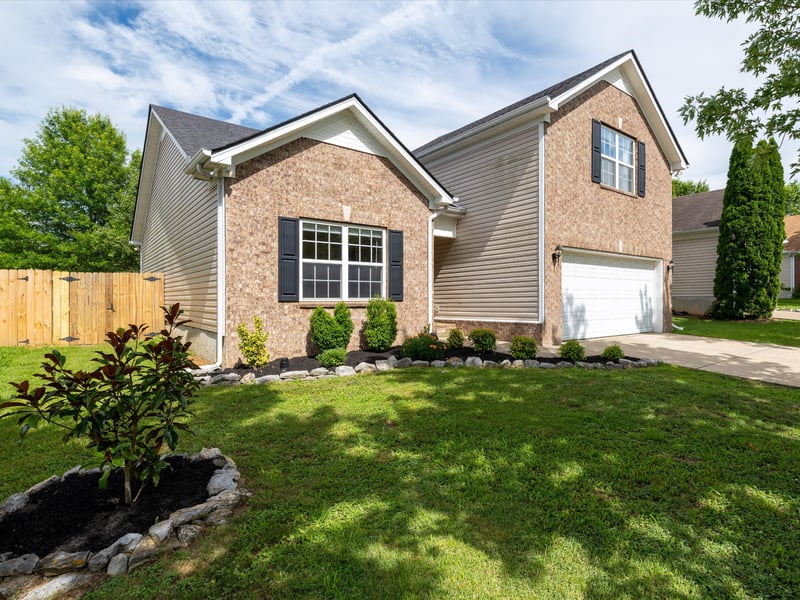2132 Deer Valley Dr, Spring Hill, TN 37174