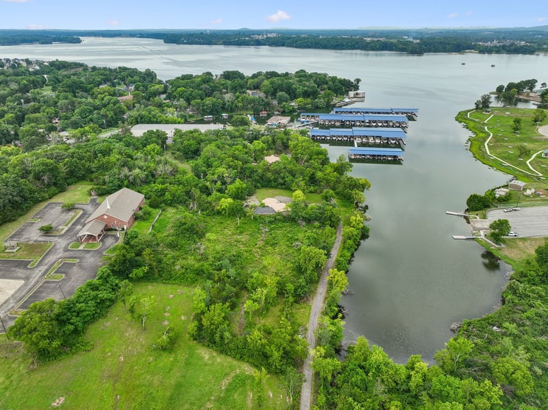 Rockland Road S, Hendersonville, TN 37075