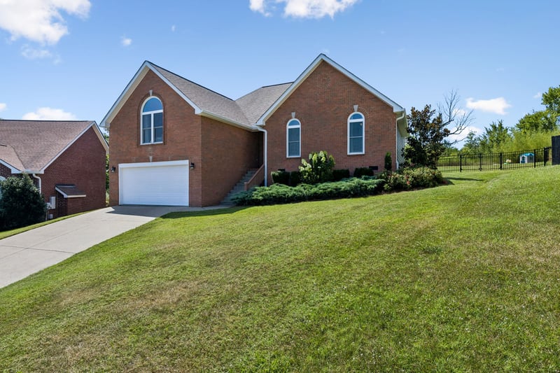 6017 Assault Ct, Mount Juliet, TN 37122