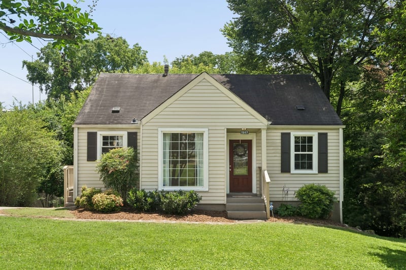1317 Saturn Dr, Nashville, TN 37217