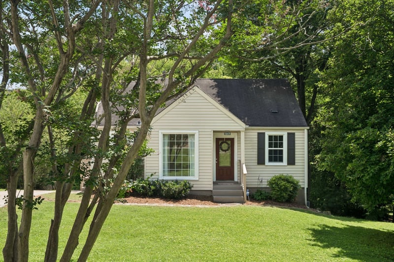 1317 Saturn Rd, Nashville, TN 37217