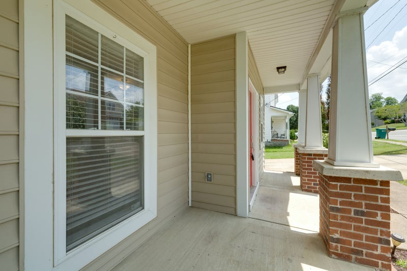 7895 Rainey Dr, Antioch, TN 37013