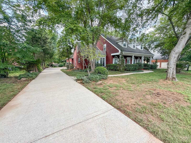 1618 Buckingham Dr, Murfreesboro, TN 37129