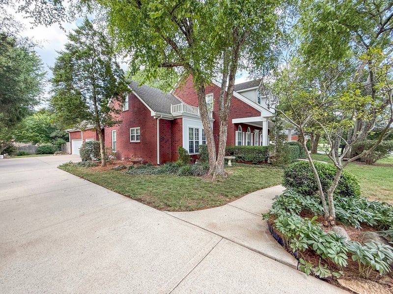 1618 Buckingham Dr, Murfreesboro, TN 37129