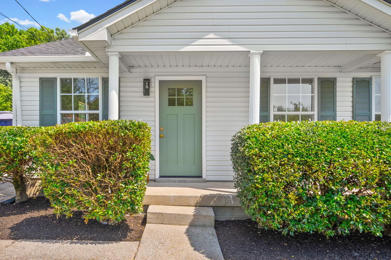 2573 Slaydon Dr, Nashville, TN 37207