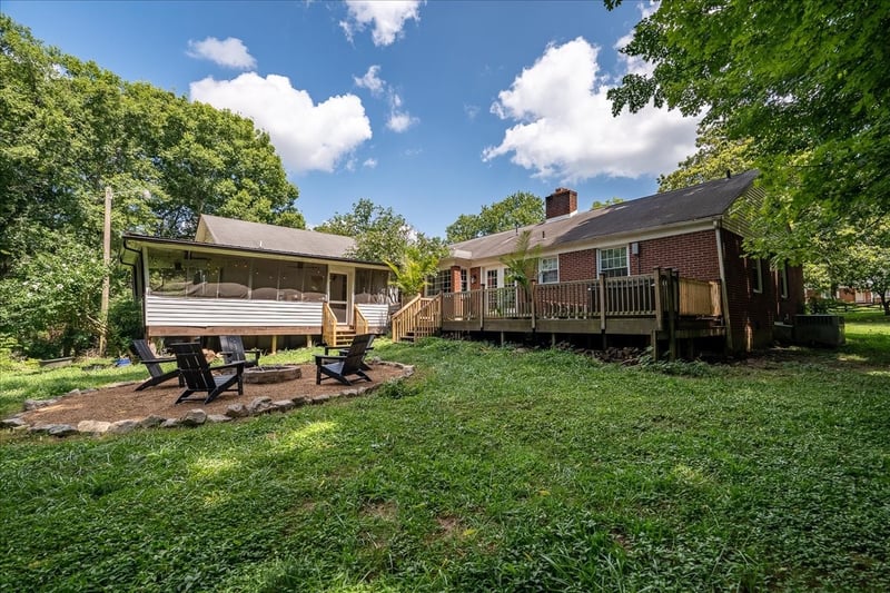 303 N Laurel Cir, Columbia, TN 38401