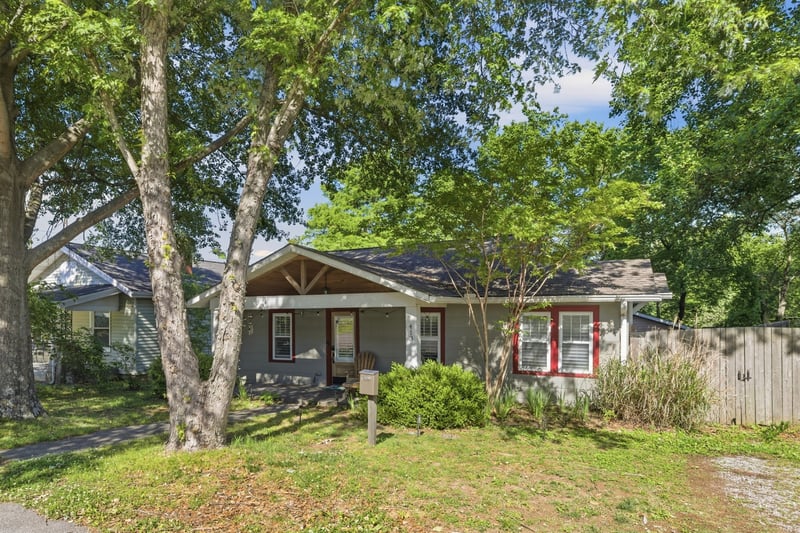 413 Lockland Dr, Nashville, TN 37206
