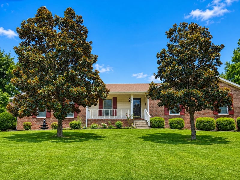 3300 Curtiswood Ln, Springfield, TN 37172
