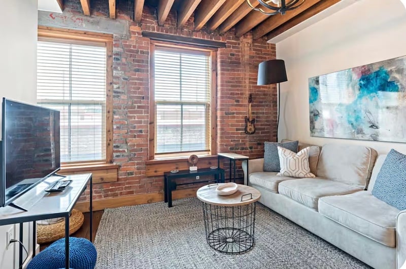 610 21st Ave N #201, Nashville, TN 37203