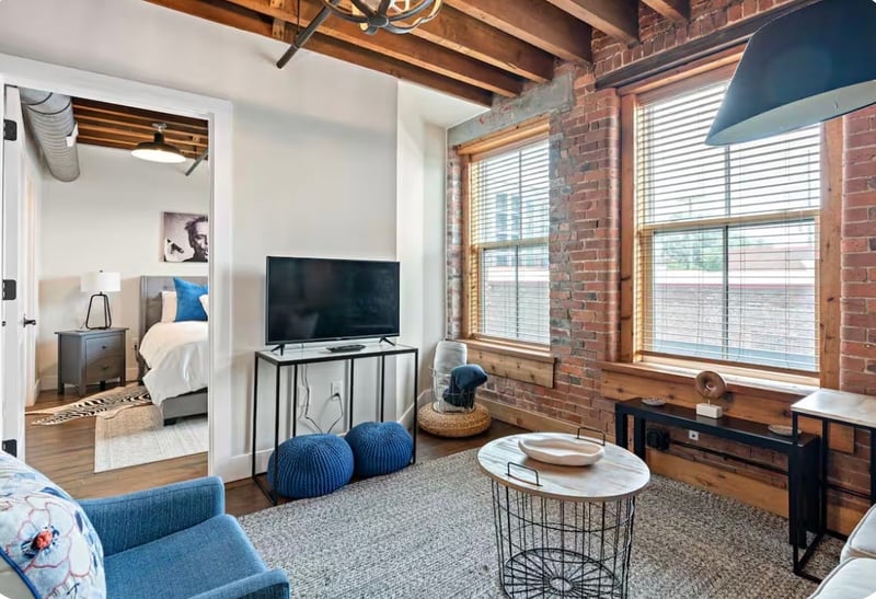 610 21st Ave N #201, Nashville, TN 37203