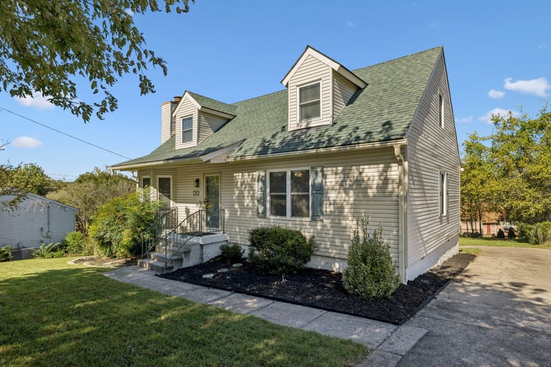 120 Stoneridge Pkwy, La Vergne, TN 37086